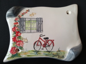 plaque-numero-maison-bicyclette-rouge_2115589784